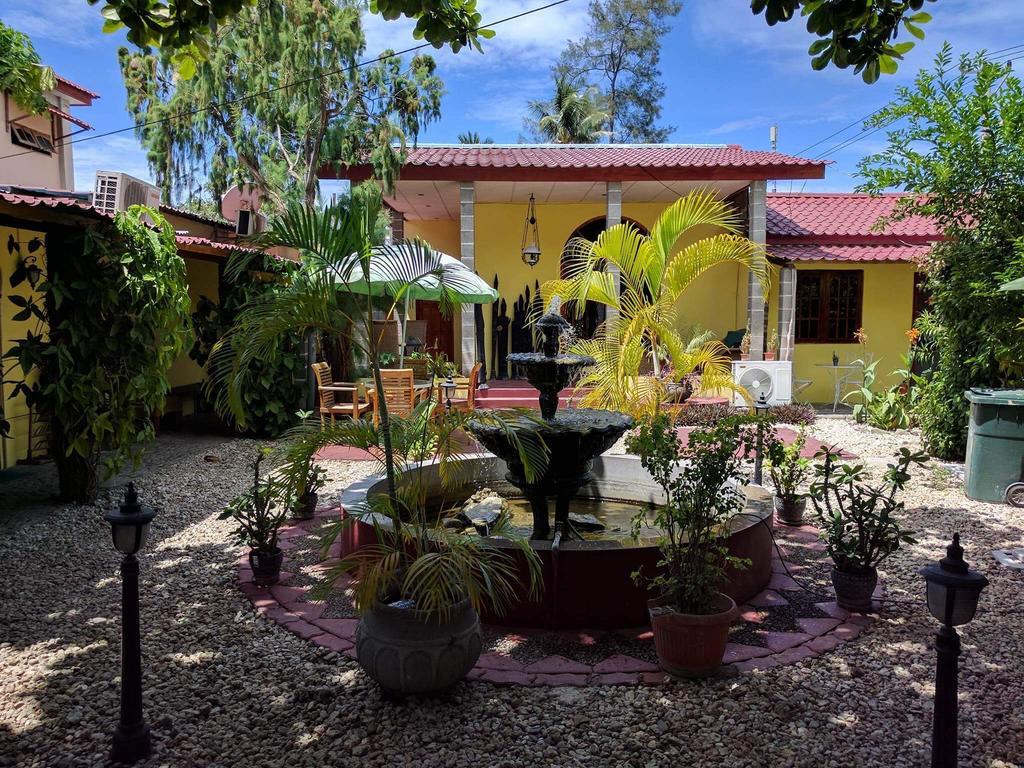 Casa Do Sandalo Boutique Guest House Dili Exterior photo