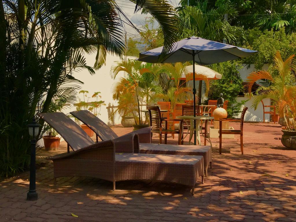 Casa Do Sandalo Boutique Guest House Dili Exterior photo